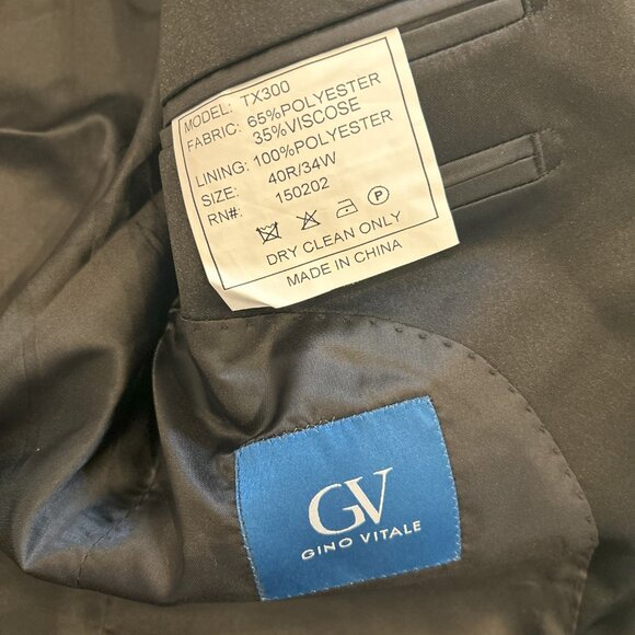 Gino Vitale Men's Suit Coat Size 40R - Picture 4 of 4